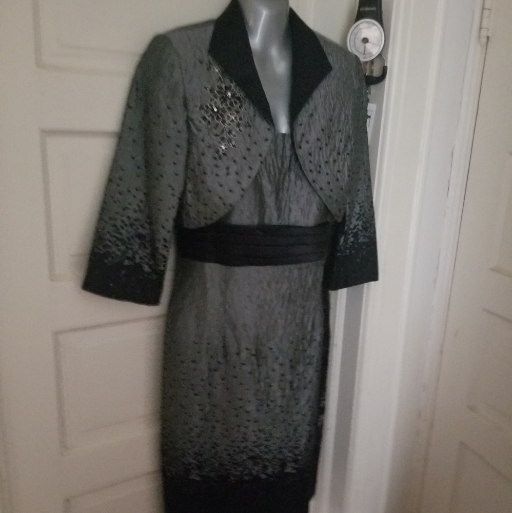 Beautiful and classy evening dress